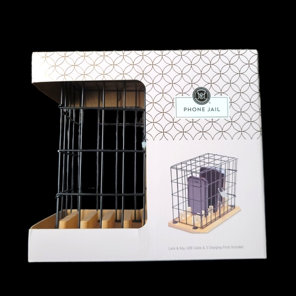 Modern Expressions Other - MODERN EXPRESSIONS PHONE JAIL LOCK & KEY USB CABLE 3 CHARGING PORTS WALGREENS